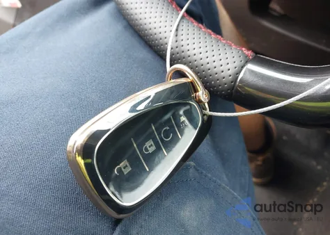 2025 Chevrolet Trax Fwd 2Rs from USA, damaged, VIN KL77LJEP1SC140123